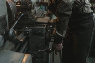 Crédit-bail matériel ou achat comptant pour équiper son entreprise